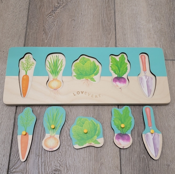 ❗️Last Chance is Today!❗️Lovevery Community Garden Puzzle- Make an Offer - Picture 2 of 3